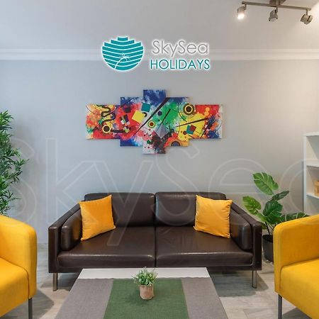 Sky Sea Holidays Malaga Turquesa Exterior photo