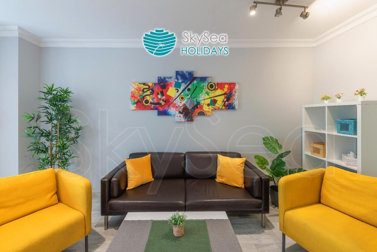 Sky Sea Holidays Malaga Turquesa Exterior photo