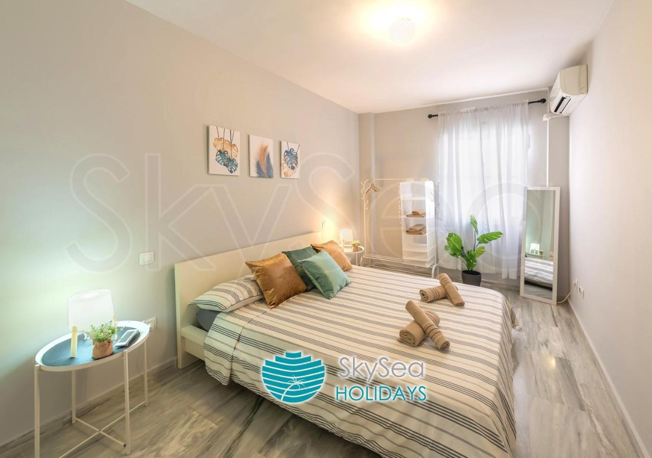Sky Sea Holidays Malaga Turquesa Exterior photo